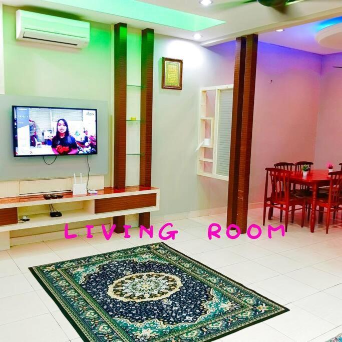 Muslim Suite Home @ Airport Bayan Lepas Penang エクステリア 写真